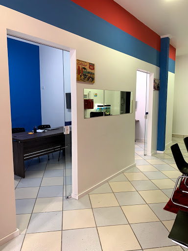 Logo da empresa - English City School
