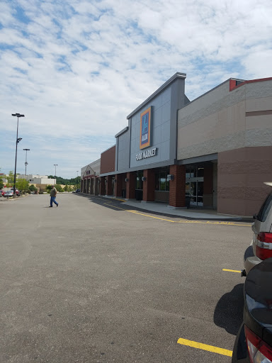 Supermarket «ALDI», reviews and photos, 2810 Mountaineer Blvd, Charleston, WV 25309, USA