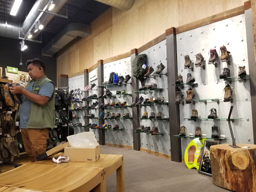 Camping Store «REI», reviews and photos, 6220 Topanga Canyon Blvd, Woodland Hills, CA 91367, USA