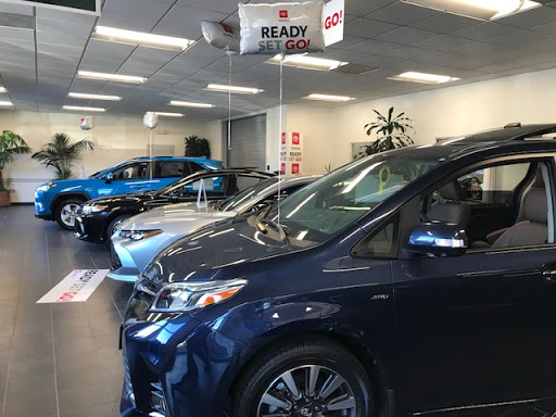 Car Dealer «Greentree Toyota», reviews and photos, 87 Federal Rd, Danbury, CT 06811, USA