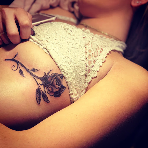 Tattoo Shop «Mountainside Tattoo & Piercing VT», reviews and photos, 55 Square, Bellows Falls, VT 05101, USA