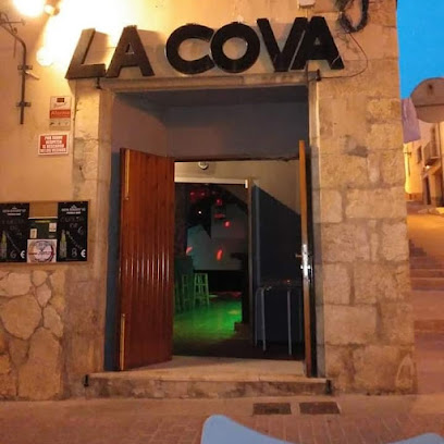 Pub LA COVA - Carrer Sant Roc, 13, 1, 12185 Les Coves de Vinromà, Castellón, Spain
