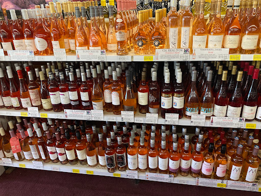 Liquor Store «M & R Liquor Store», reviews and photos, 214 W Main St, Avon, CT 06001, USA