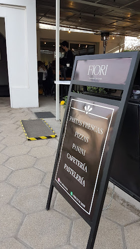 FIORI Cafe & Cocina - Restaurante
