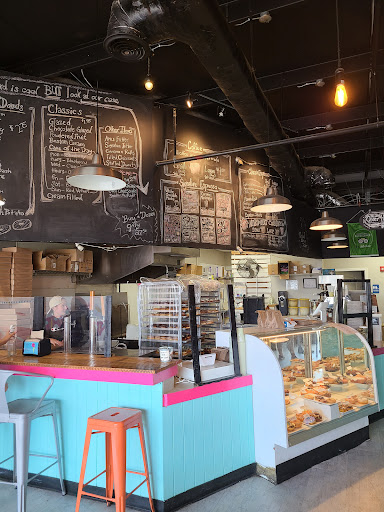 Donut Shop «Wake N Bake Donuts - Carolina Beach», reviews and photos, 1401 N Lake Park Blvd Suite 46, Carolina Beach, NC 28428, USA