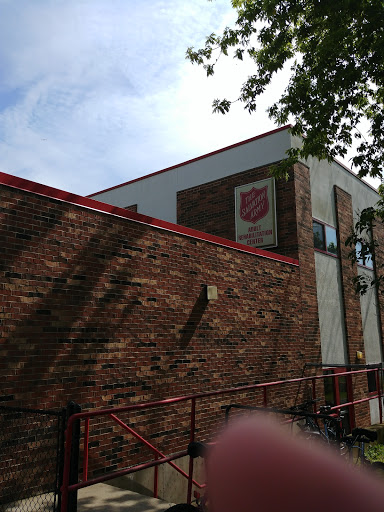 The Salvation Army Family Store & Donation Center, 428 S Sheridan Rd, Waukegan, IL 60085, Thrift Store
