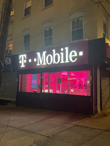 Cell Phone Store «T-Mobile», reviews and photos, 5670 Riverdale Ave, Bronx, NY 10471, USA