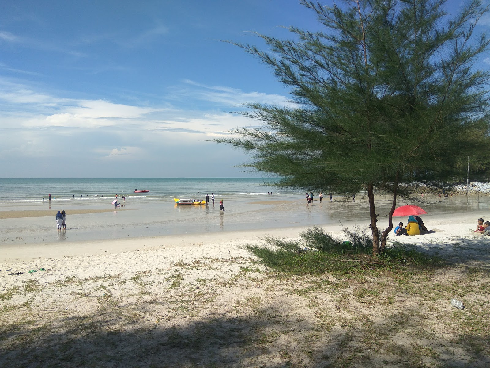 Fotografie cu Cahaya Negeri beach cu plajă spațioasă