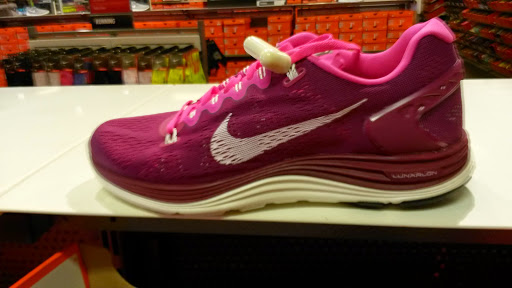 Sporting Goods Store «Nike Factory Store», reviews and photos, Tuscola Blvd, Tuscola, IL 61953, USA