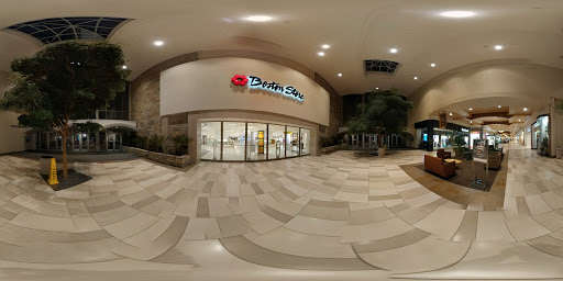 Department Store «Boston Store», reviews and photos, 15875 W Bluemound Rd, Brookfield, WI 53005, USA