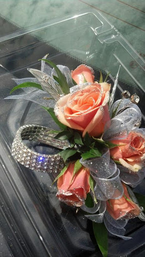 Florist «Wisteria Flower Shoppe, LLC», reviews and photos, 22 E Broadway, Derry, NH 03038, USA