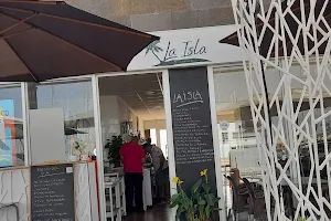 La Isla restaurante image