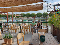 Atmosphère du Restaurant de fruits de mer La 12Zen à La Teste-de-Buch - n°4