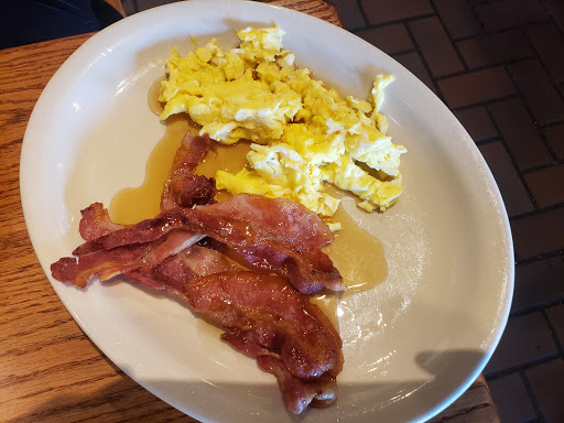 American Restaurant «Cracker Barrel Old Country Store», reviews and photos, 6175 McDonough Dr NW, Norcross, GA 30093, USA