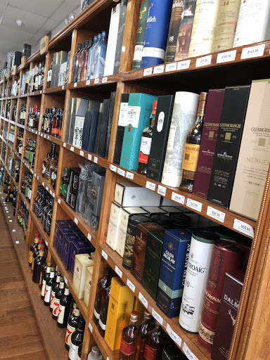 Liquor Store «Dogwood Liquors», reviews and photos, 678 Dogwood Ave, Franklin Square, NY 11010, USA