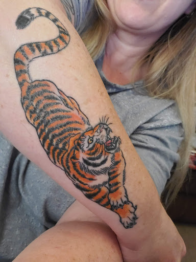 Tattoo Shop «Freaks and Geeks Tattoo Studio», reviews and photos, 5014 NE 24th Ave, Portland, OR 97211, USA