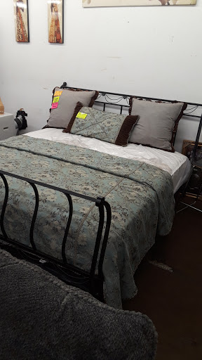 Thrift Store «Hidden Treasures», reviews and photos, 8240 Causeway Blvd, Tampa, FL 33619, USA