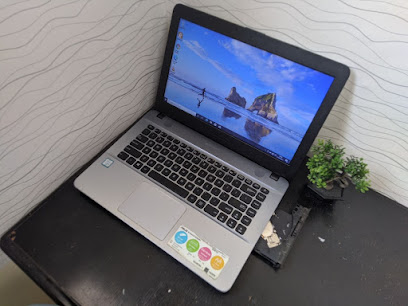 XYZ Laptop Servis Jual Beli Laptop Bekas Cirebon