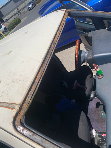 Ninoos Auto Glass image