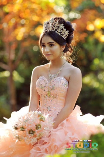 Bridal Shop «Esmeralda Bridal & Quinceaneras», reviews and photos, 2415 Howe Ave, Sacramento, CA 95825, USA