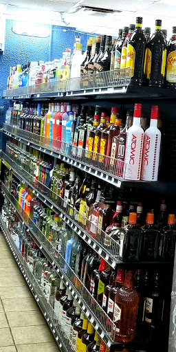 Liquor Store «Super Quick Liquor Store», reviews and photos, 1824 Hubbell Ave, Des Moines, IA 50316, USA