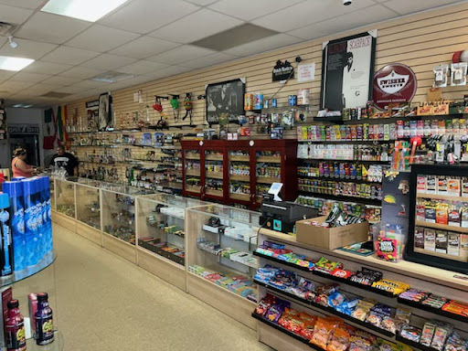 Tobacco Shop «Bakers Smoke Shop», reviews and photos, 1941 W Guadalupe Rd, Mesa, AZ 85202, USA