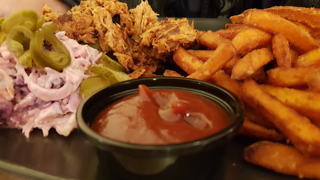 Opinii despre Burger'Z Bar Balatonlelle în Balatonlelle - Hamburger