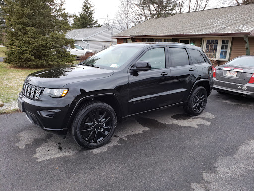 Car Dealer «Romano Chrysler Jeep», reviews and photos, 215 W Genesee St, Fayetteville, NY 13066, USA