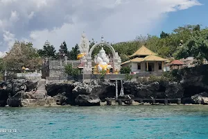 Menjangan Island image