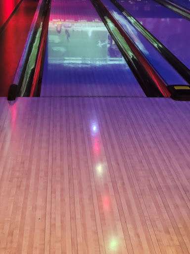 Bowling Alley «Brunswick Zone XL St. Peters», reviews and photos, 8070 Veterans Memorial Pkwy, St Peters, MO 63376, USA