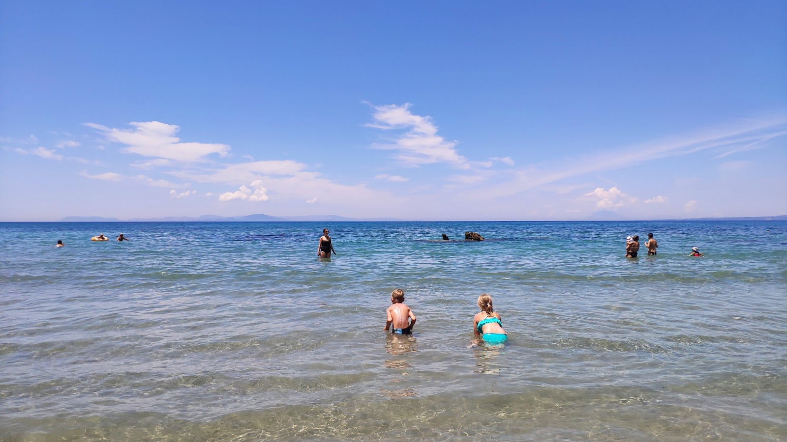 Leventochori beach的照片 带有宽敞的海湾