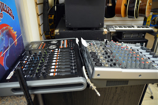 Loan Agency «Gold Pawn City», reviews and photos, 912 N Dixie Hwy, Boca Raton, FL 33432, USA