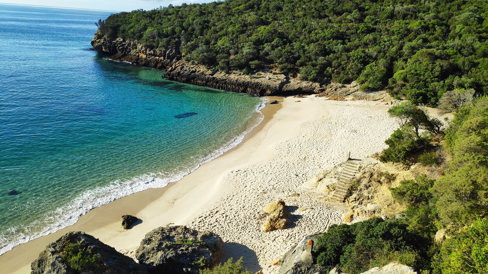 Valokuva Praia dos Coelhosista. puhtaustasolla korkea