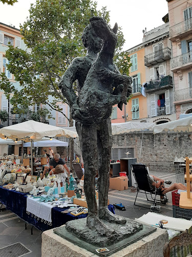 L'homme au mouton - Statue de Picasso à Vallauris