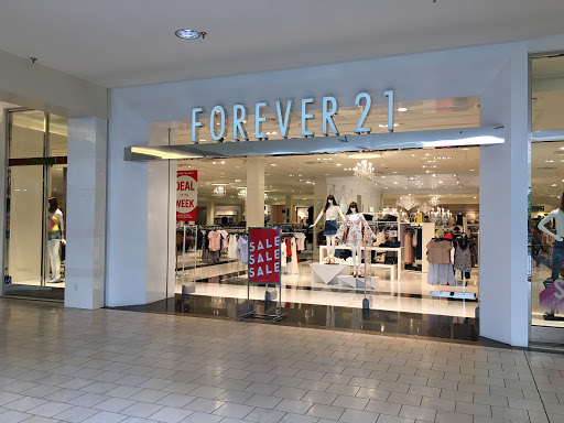 Forever 21, 396 E Sailer Dr, San Mateo, CA 94403, USA, 