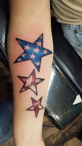Tattoo Shop «Rockstar Tattoo», reviews and photos, 706 IN-57, Washington, IN 47501, USA