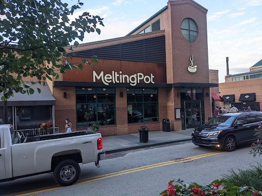 Shopping Mall «Station Square», reviews and photos, 125 W Station Square Dr, Pittsburgh, PA 15219, USA