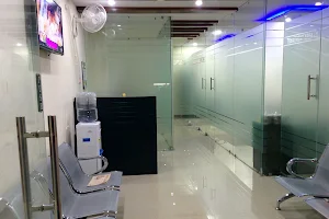 T 32 Multispeciality Dental Clinic image