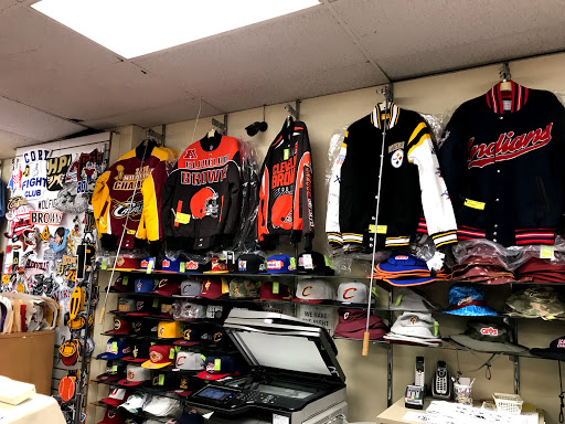 Racing Car Parts Store «Family Sports & Lettering Co», reviews and photos, 752 E Pleasant Valley Rd, Independence, OH 44131, USA