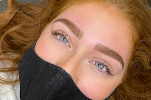 Knockout Brows image