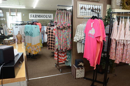 Boutique «Watt About This Boutique», reviews and photos, 3480 Otter Gap Rd, Bowling Green, KY 42101, USA