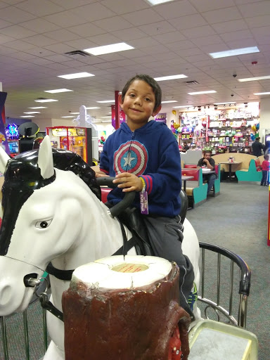 Shopping Mall «Pinole Vista Shopping Center», reviews and photos, 1440 Fitzgerald Dr, Pinole, CA 94564, USA