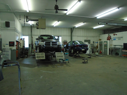 Auto Body Shop «Classic Auto Refinishing», reviews and photos, 3799 Old William Penn Hwy, Murrysville, PA 15668, USA