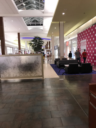 Computer Store «Apple Cherry Hill», reviews and photos, 2000 NJ-38, Cherry Hill, NJ 08002, USA