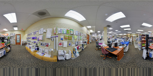 SewingMachinesPlus.com image