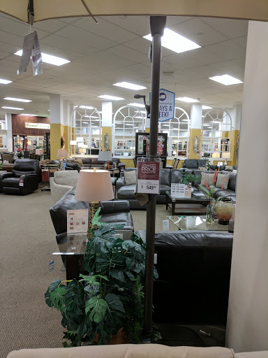 Furniture Store «Raymour & Flanigan Furniture and Mattress Store», reviews and photos, 9 Cabot Blvd E, Langhorne, PA 19047, USA