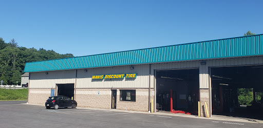Tire Shop «Mavis Discount Tire», reviews and photos, 109 Turtle Walk Ln, Bartonsville, PA 18321, USA
