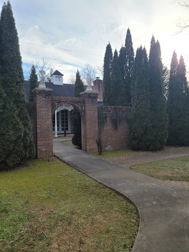 Tourist Attraction «Falcon Rest Mansion & Gardens», reviews and photos, 2645 Faulkner Springs Rd, McMinnville, TN 37110, USA