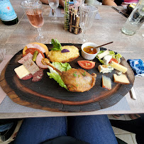 Charcuterie du Restaurant de cuisine traditionnelle AUBERGE DE L'HIRONDELLE à Saint-Cirq - n°13