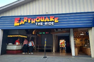 Earthquake the Ride image
